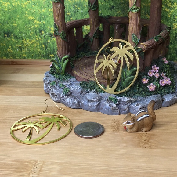 Palm Tree / Coconut Tree Earrings - Picture 11 of 12